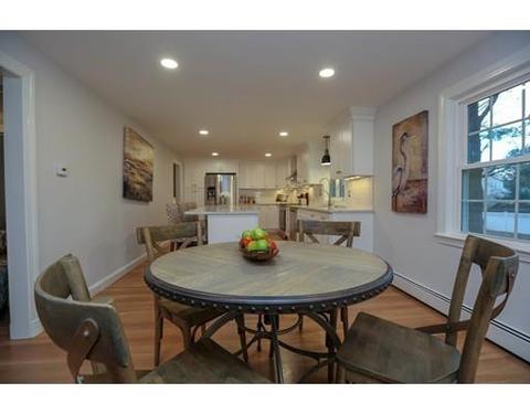 67 Mackintosh Ave, Needham, MA 02492 photo 9