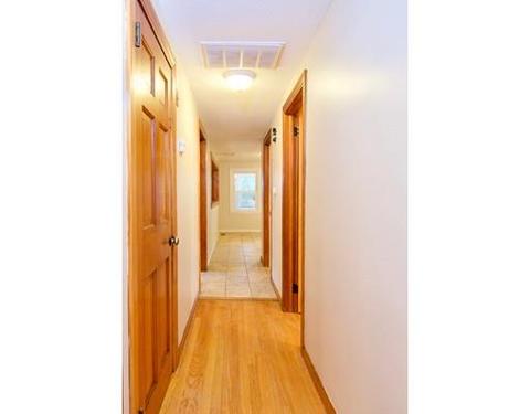 130 Cooley St, Springfield, MA 01128 photo 16
