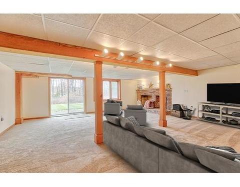 88 Loomis Dr, Chicopee, MA 01020 photo 11