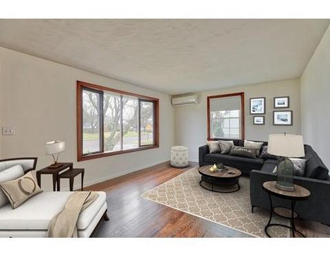 88 Loomis Dr, Chicopee, MA 01020 photo 5