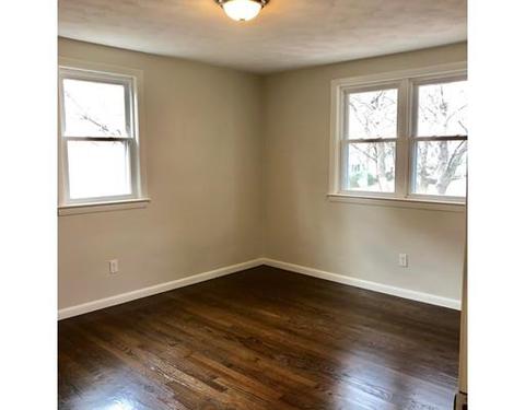 72 Oakcrest Rd, Needham, MA 02492 photo 9
