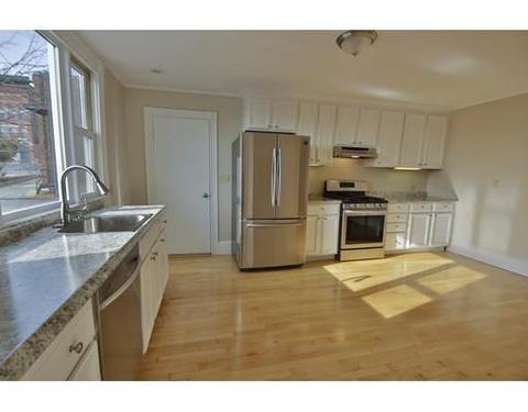 6 Chestnut St #1, Gloucester, MA 01930 photo 10