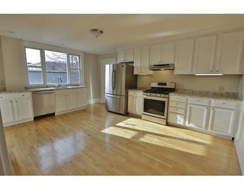 6 Chestnut St #1, Gloucester, MA 01930 photo 9
