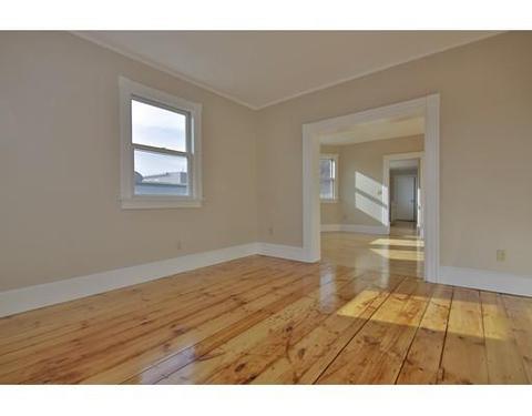 6 Chestnut St #1, Gloucester, MA 01930 photo 4