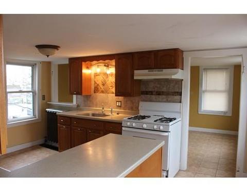 41 School St, Gloucester, MA 01930 photo 4