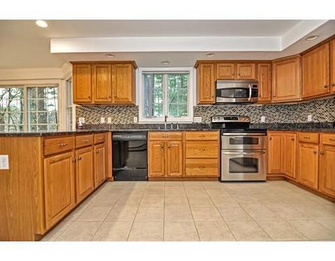 93 Juniper Hill Dr, Raynham, MA 02767 photo 9