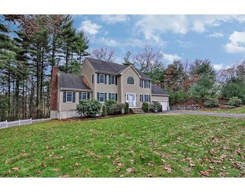 93 Juniper Hill Dr, Raynham, MA 02767 photo 1
