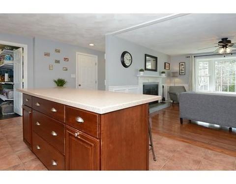 133 North St, Danvers, MA 01923 photo 9