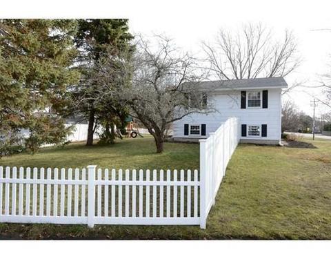 133 North St, Danvers, MA 01923 photo 4