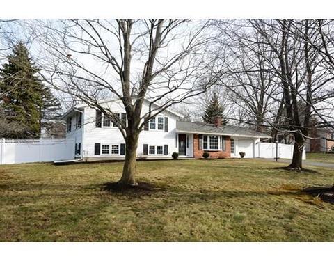 133 North St, Danvers, MA 01923 photo 1
