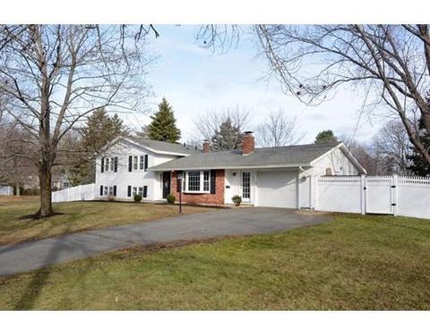 133 North St, Danvers, MA 01923 photo 2