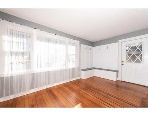 119 Onset Ave, Buzzards Bay, MA 02532 photo 2