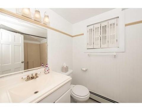 119 Onset Ave, Buzzards Bay, MA 02532 photo 9