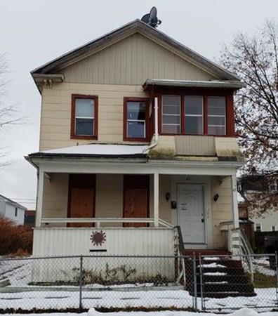 47 Grant St, Springfield, MA 01109 photo 1