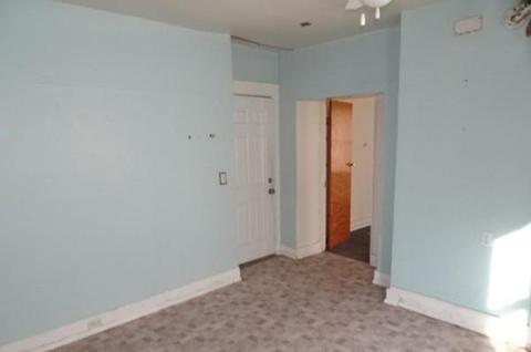 47 Grant St, Springfield, MA 01109 photo 5