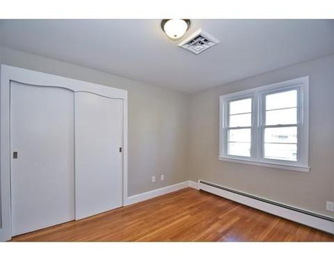 19 Greenview Rd, Stoneham, MA 02180 photo 9