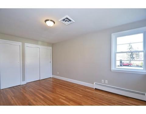 19 Greenview Rd, Stoneham, MA 02180 photo 7