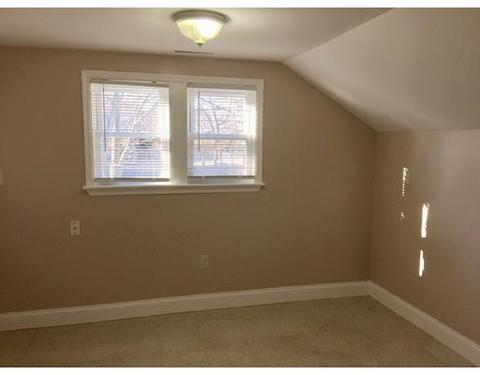 81 Maple St, Chicopee, MA 01020 photo 19