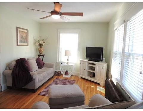 23 Williams St, Beverly, MA 01915 photo 2