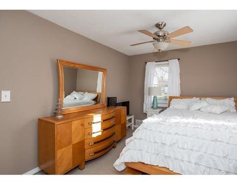 46 Pheland St, Springfield, MA 01109 photo 12