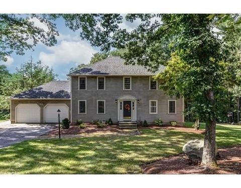 15 Thayer St, Upton, MA 01568 photo 1