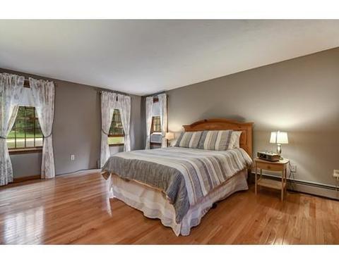 15 Thayer St, Upton, MA 01568 photo 11