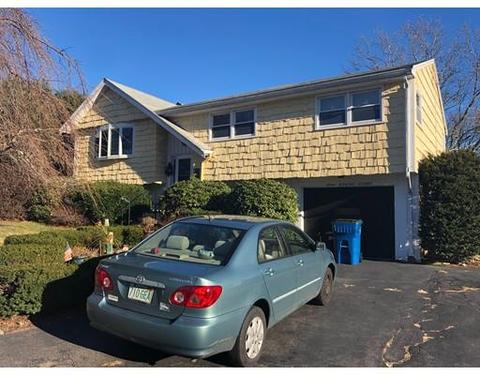 7 Exeter St, Randolph, MA 02368 photo 1
