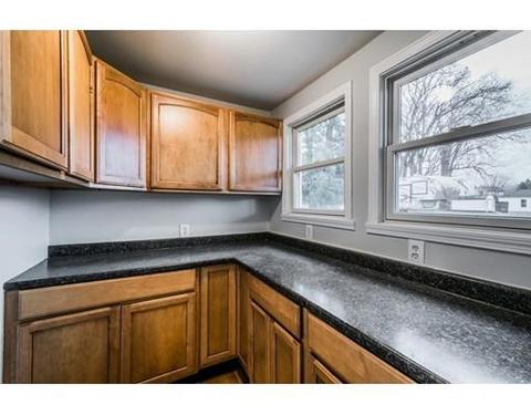 96 Catherine St, Chicopee, MA 01013 photo 7