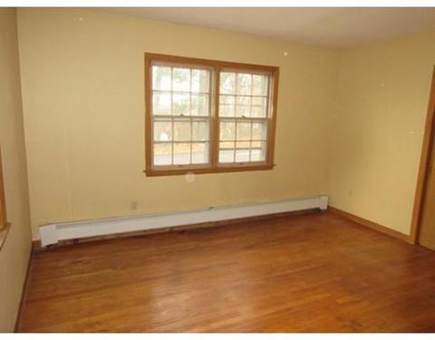 2 4th Ave, Dudley, MA 01571 photo 13