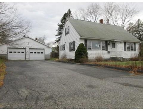 2 4th Ave, Dudley, MA 01571 photo 1