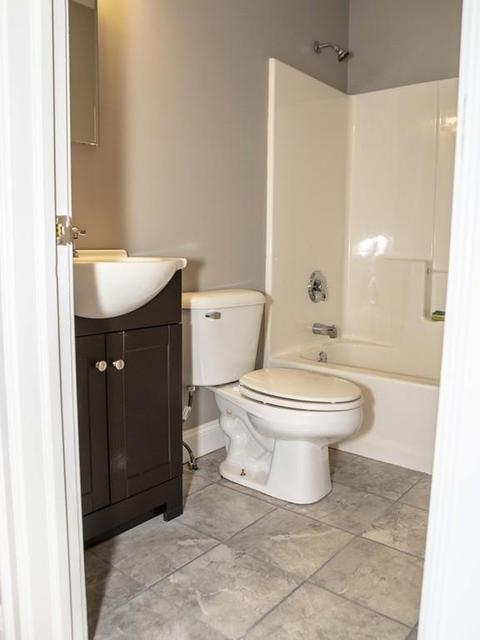 1576 N Main St, Fall River, MA 02720 photo 13