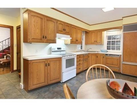 11 Willow Cres, Brookline, MA 02445 photo 7