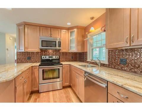 53 Plain St, Upton, MA 01568 photo 5