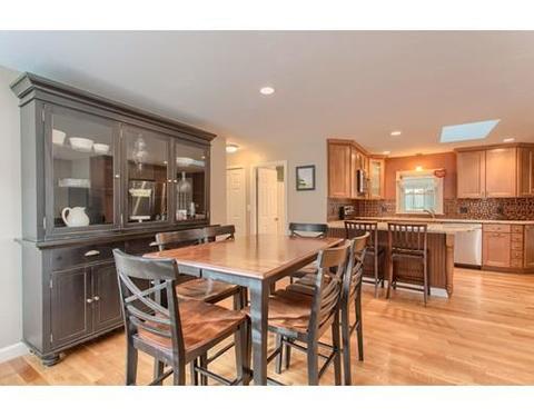 53 Plain St, Upton, MA 01568 photo 9