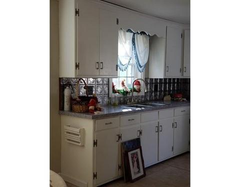 27 Timothy Cir, Springfield, MA 01119 photo 4