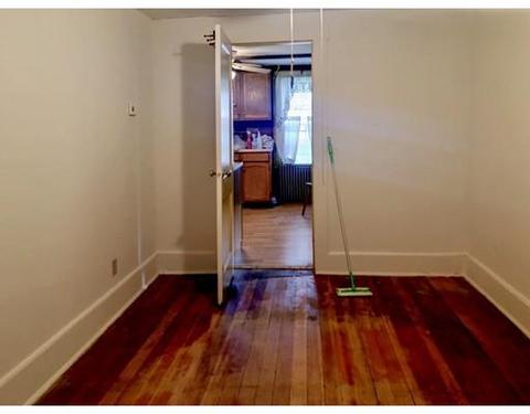 9 Eagle St, Ware, MA 01082 photo 5