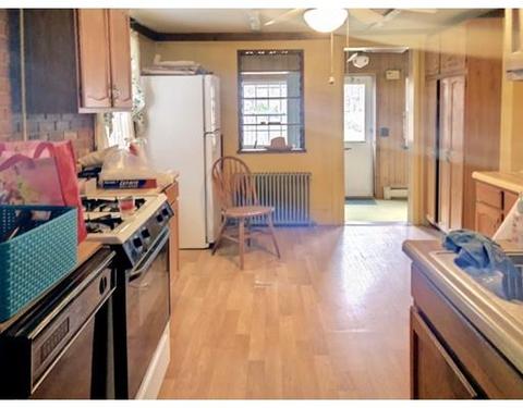 9 Eagle St, Ware, MA 01082 photo 4
