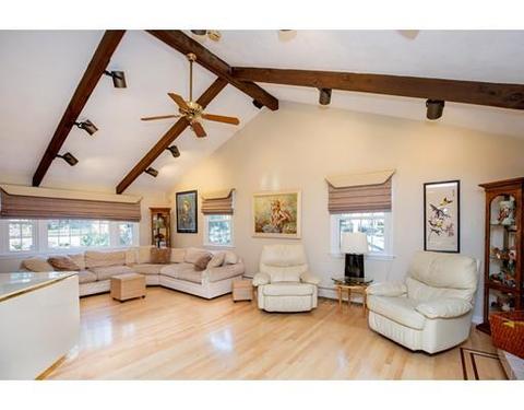 59 Longbow Rd, Danvers, MA 01923 photo 2