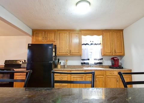 74 Brighton St, Springfield, MA 01118 photo 11