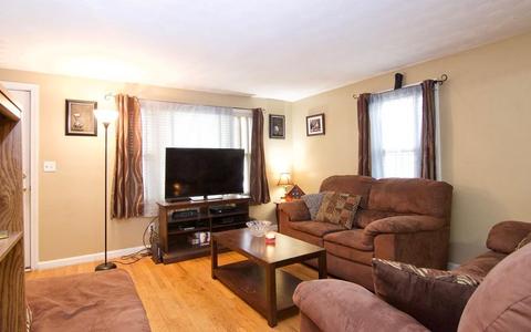 74 Brighton St, Springfield, MA 01118 photo 12