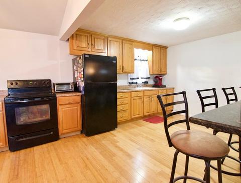 74 Brighton St, Springfield, MA 01118 photo 6