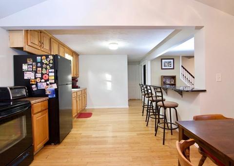 74 Brighton St, Springfield, MA 01118 photo 7
