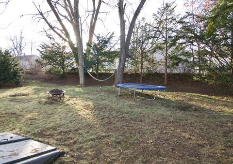 74 Brighton St, Springfield, MA 01118 photo 4
