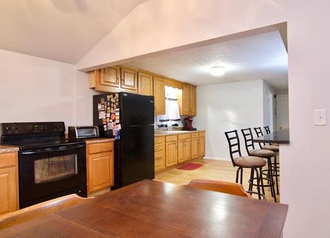 74 Brighton St, Springfield, MA 01118 photo 8