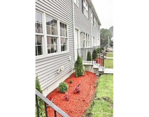 11 S Maxwell Ct, Worcester, MA 01607 photo 3