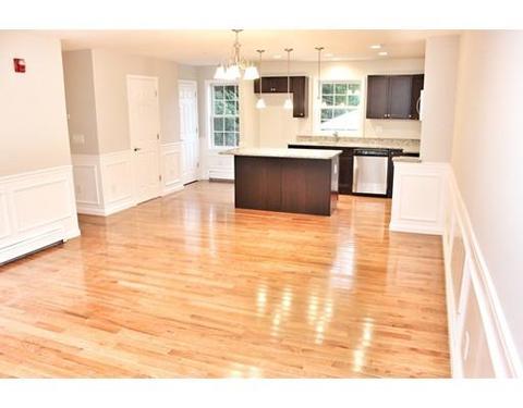 11 S Maxwell Ct, Worcester, MA 01607 photo 1