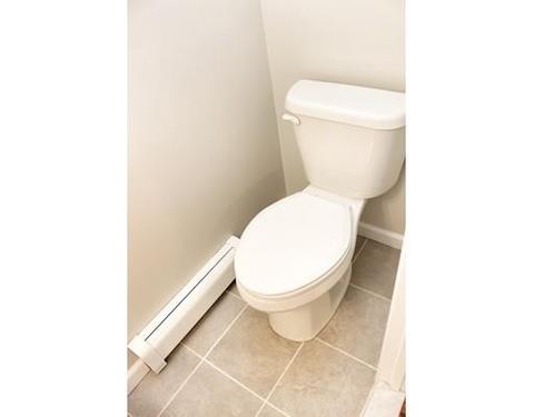 11 S Maxwell Ct, Worcester, MA 01607 photo 10