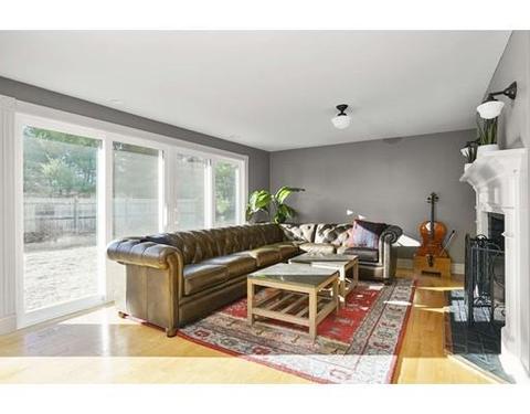3 Berkley Cir, Hingham, MA 02043 photo 8