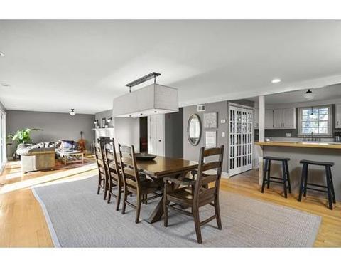 3 Berkley Cir, Hingham, MA 02043 photo 3