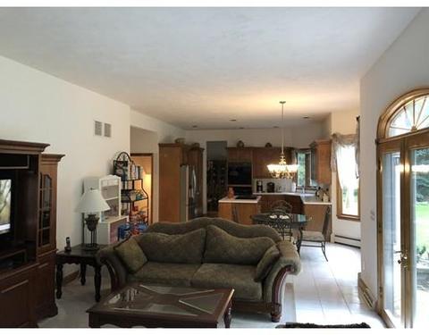 75 Avalon Dr, Taunton, MA 02780 photo 3